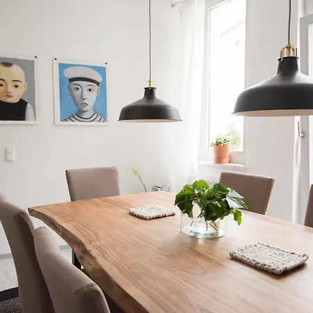 Altstadt Apartment *